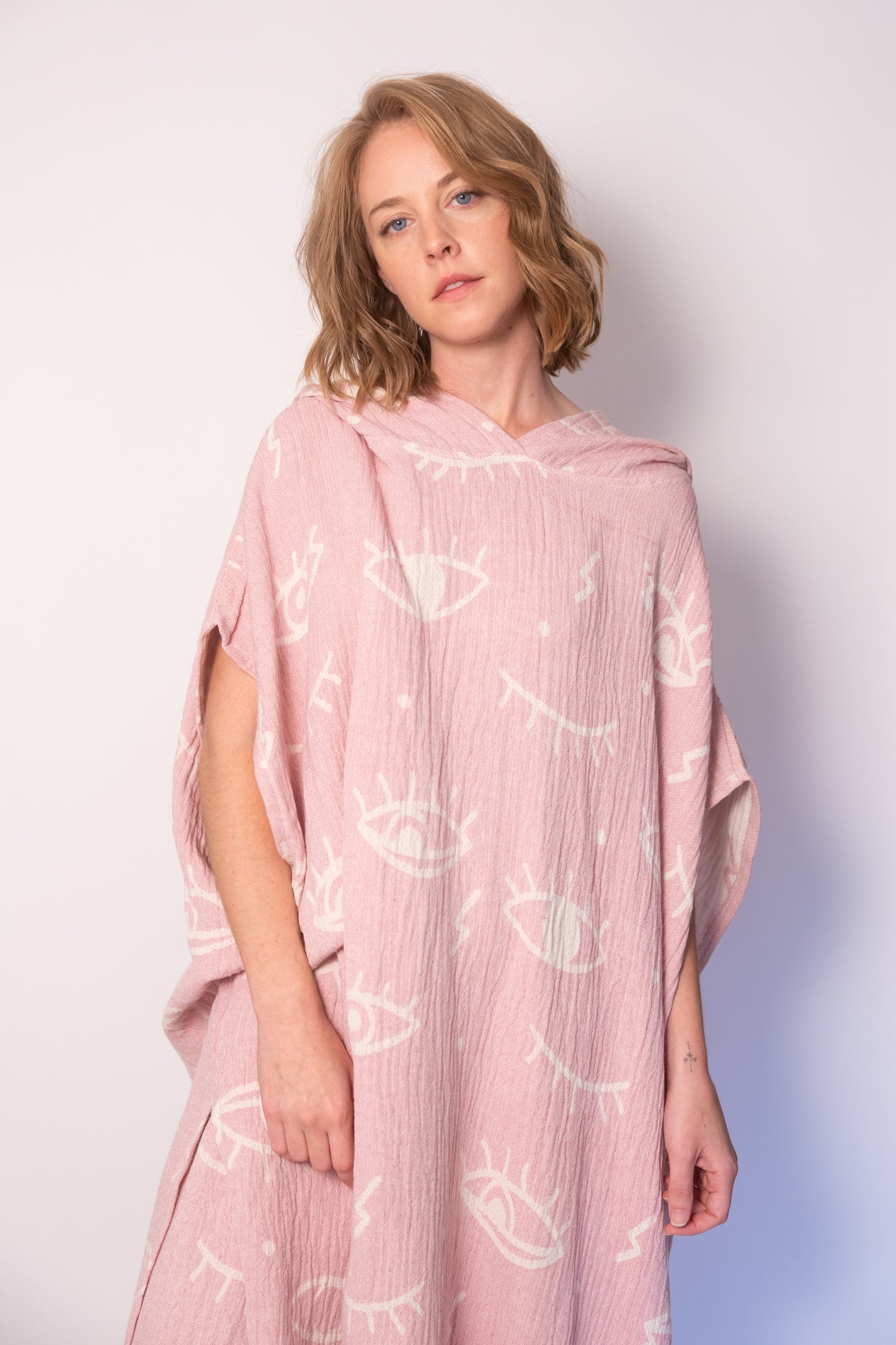 Pink Eye Cotton Poncho Set